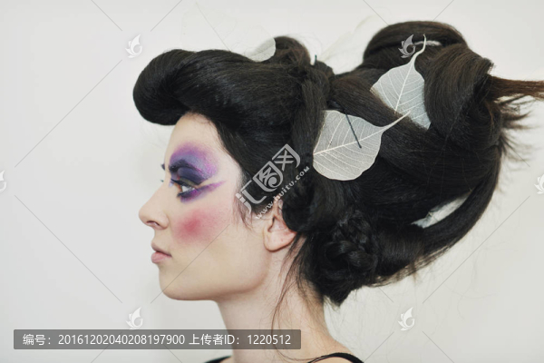 漂亮女人的美麗發(fā)型