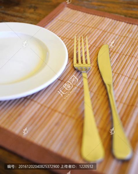 餐具