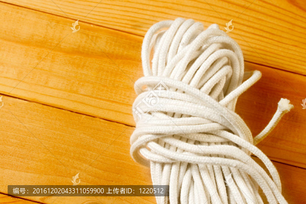 纏繞在木制的背景