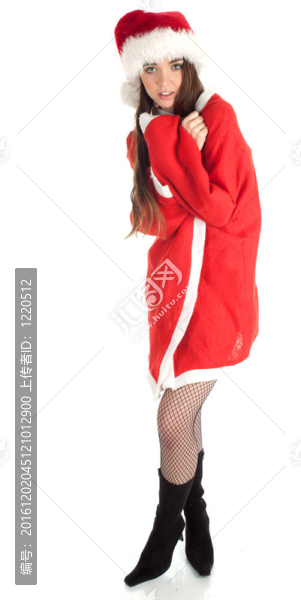 傷心的年輕女人穿著紅色的Santa衣服和帽子