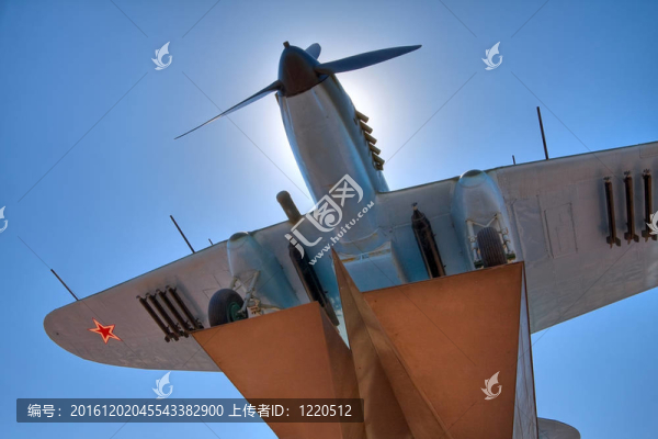 低空飛行的攻擊機(jī)伊爾2,Samara；俄羅斯