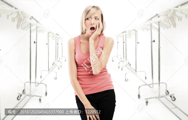 擔(dān)心年輕漂亮的女人沒(méi)什么可穿