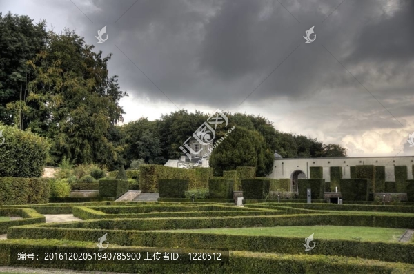 瑟內(nèi)夫城堡和公園在Wallonia