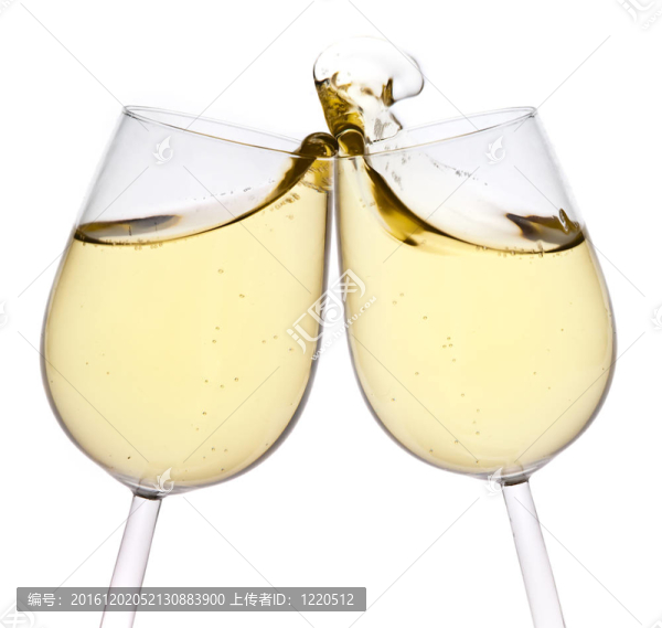 圣誕快樂，新年快樂。香檳酒杯敬酒對；孤立在白色背景。