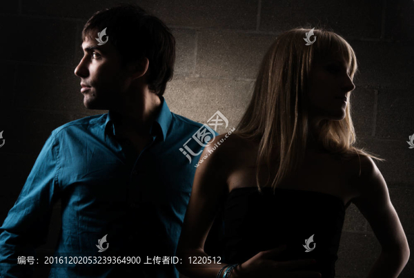 美麗的夫妻在沖突