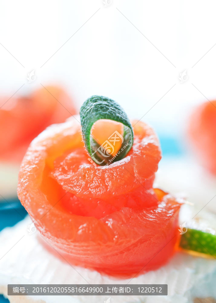 點(diǎn)心與腌熏三文魚和奶油奶酪