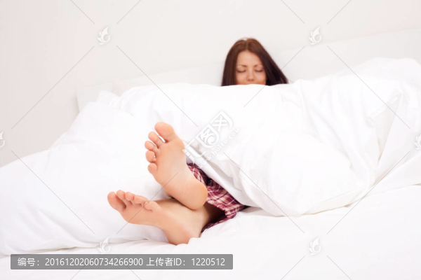 睡覺的女人