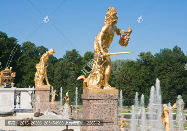 在pertergof大串聯(lián)；圣彼得堡；俄羅斯。
