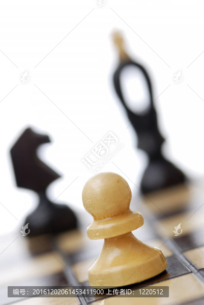 傾斜角度的棋盤。