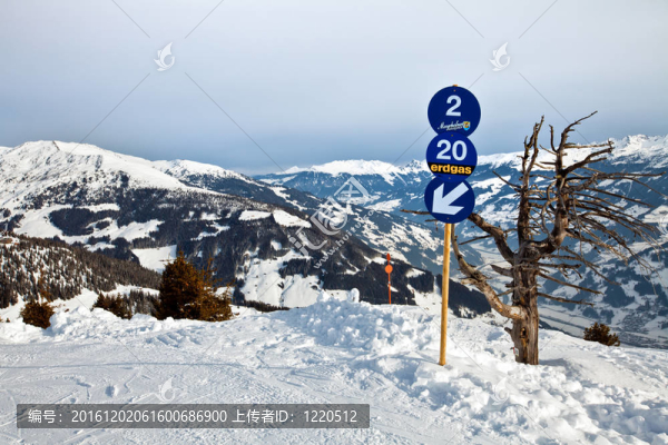 藍色的滑雪路線