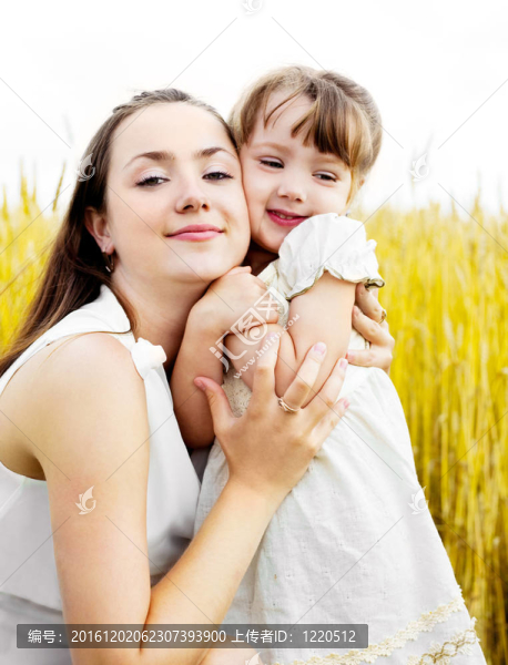 母親和女兒