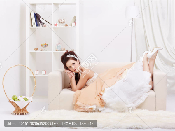 美麗的復(fù)古女孩