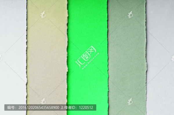 撕裂的紙與空間為您的信息