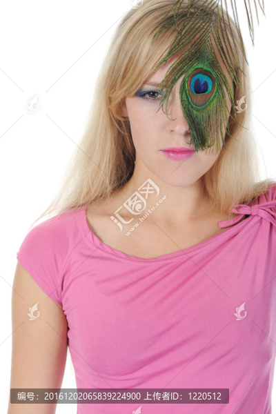 微笑的年輕女人