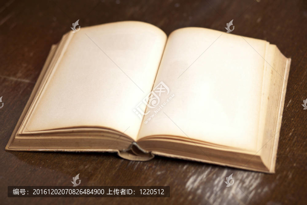 空白的書(shū)