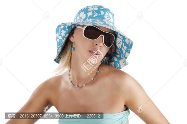 女孩帶著墨鏡