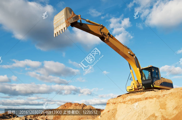 施工區(qū)履帶式裝載機(jī)挖掘機(jī)