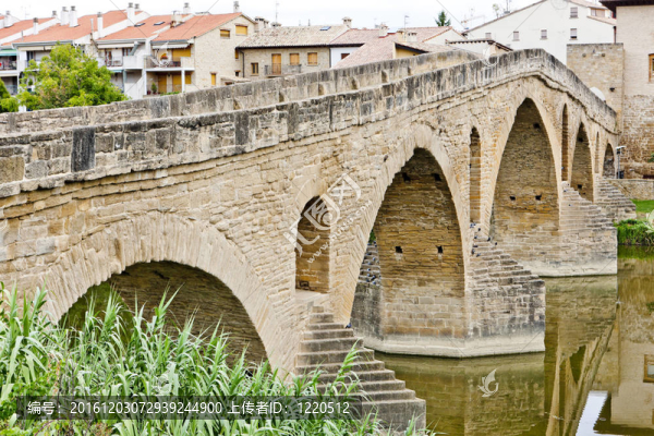 羅馬河大橋范圍；Puente,La,Reina；路圣地亞哥-德孔波斯特拉；Navarre；西班牙