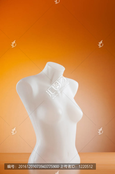 服裝模特與背景漸變
