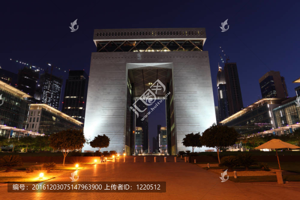 迪拜國際金融中心（DIFC）在夜間照明