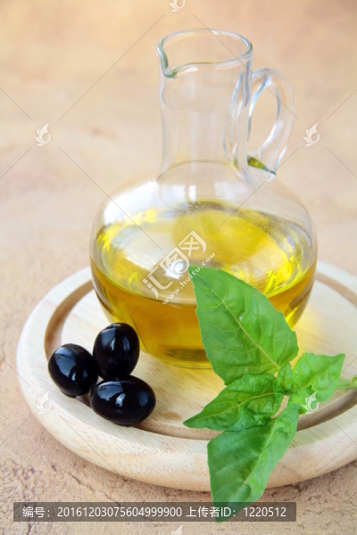 一瓶橄欖油