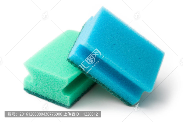 白色背景上的沐浴海綿