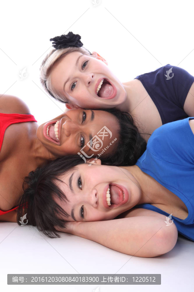 歡樂族歡樂女孩塔笑臉
