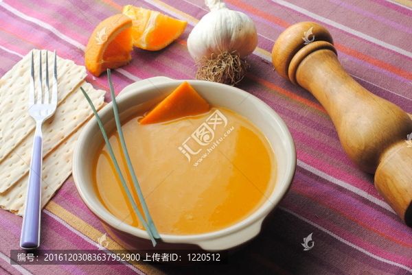 蒜蓉胡椒南瓜湯