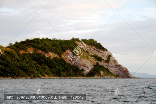 美麗的藍(lán)色海洋從斯米蘭群島泰國(guó)；亞洲