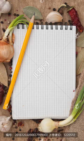 食譜和香料的筆記本