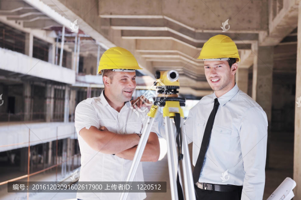 建筑工地上的建筑師團隊