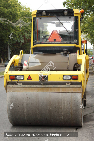 壓路機(jī)