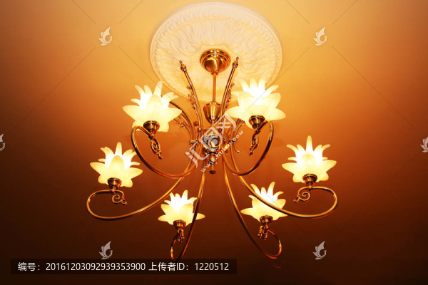 吊燈