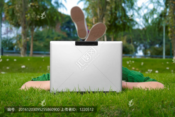 公園里的筆記本