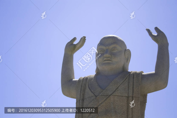 佛雕像