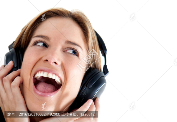 女人聽音樂