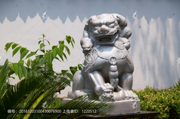 中華寺石獅子
