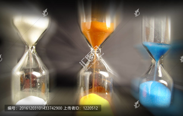 三種顏色的沙漏
