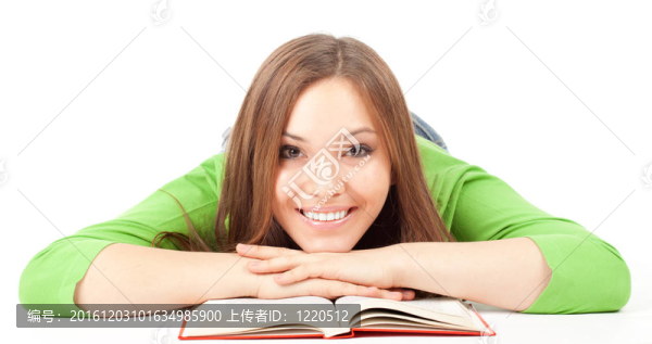 微笑美女與書躺在地板上；系列
