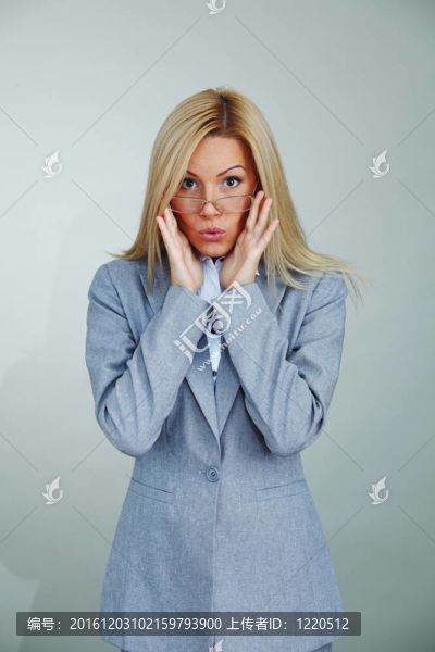 戴眼鏡的女商人