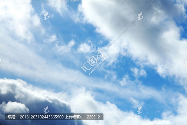 藍(lán)色的天空背景