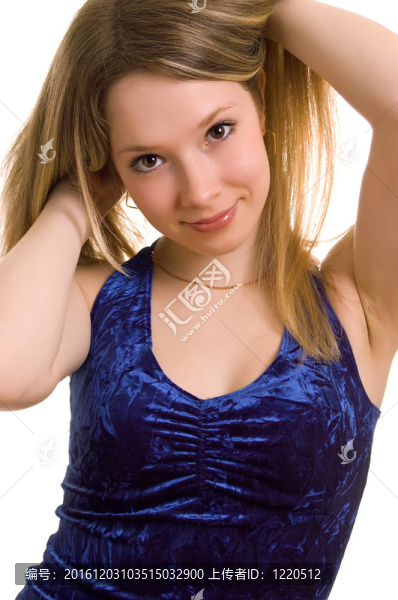 穿深藍(lán)色衣服的女孩