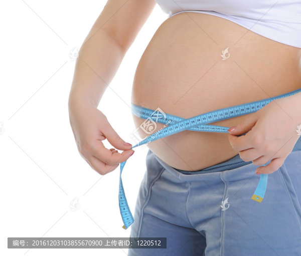 美麗的年輕孕婦