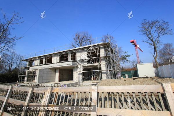 房子正在建設(shè)中