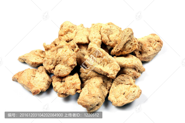 白色背景上的大豆