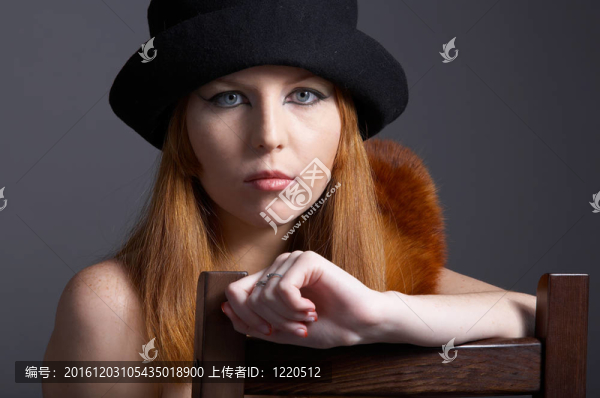 在毛皮的紅發(fā)模型