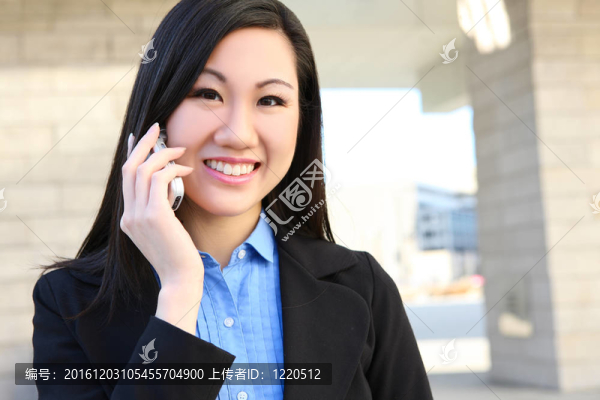 漂亮的亞洲商業(yè)女人