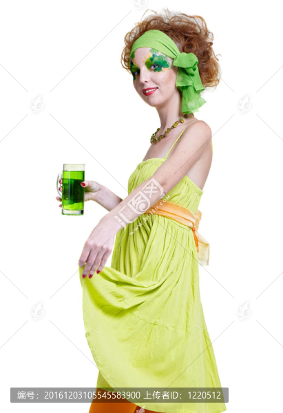 綠色啤酒女孩