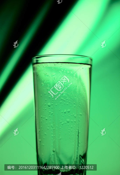 美麗背景的水玻璃