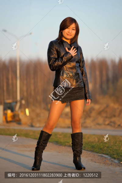 年輕的亞洲女孩
